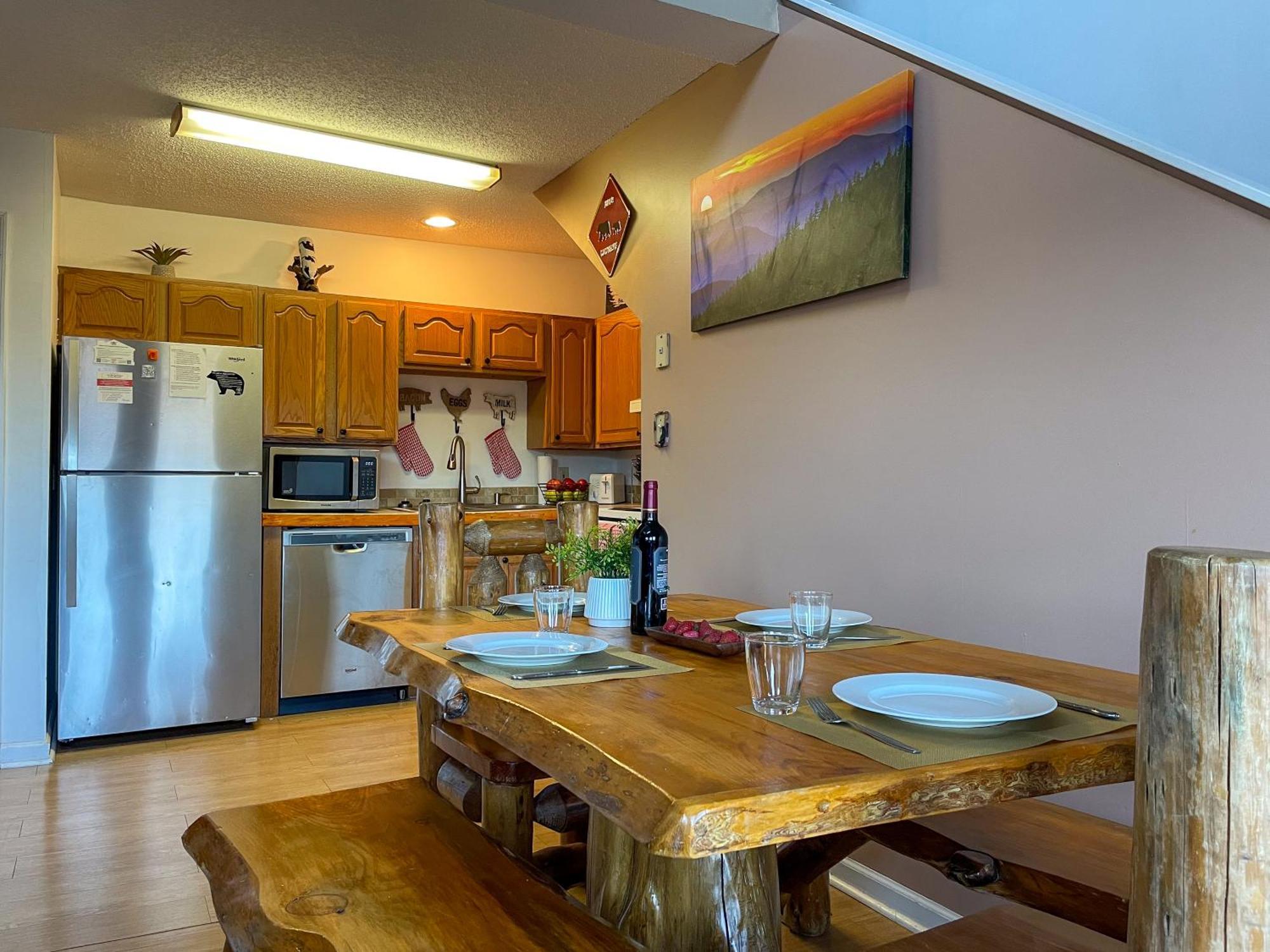 Heavenly View - Bear Themed Cabin, Hottub, Dog-Friendly, Near جاتلينبرج المظهر الخارجي الصورة